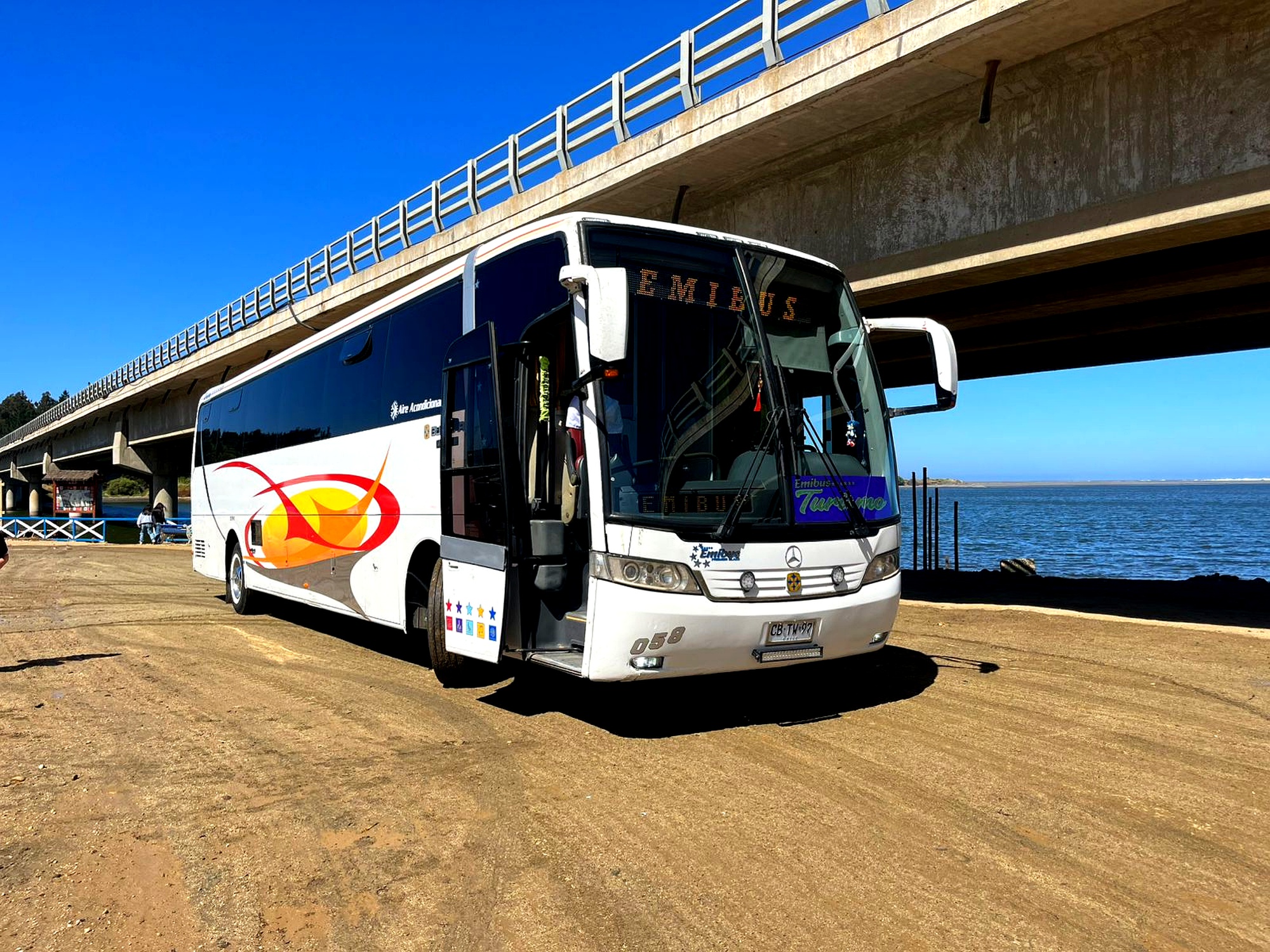 Bus EmiBus 12 - Flota moderna y confortable